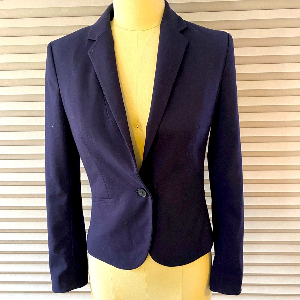 HM - blazer navy. Light wear